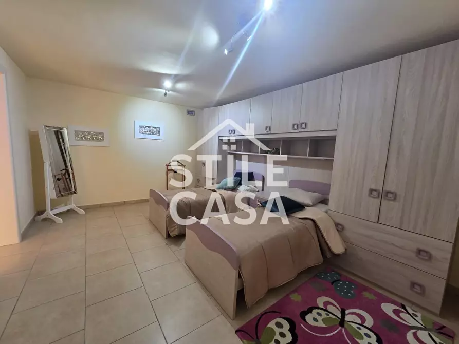 Immagine 12 di Villa in vendita  a Capannori