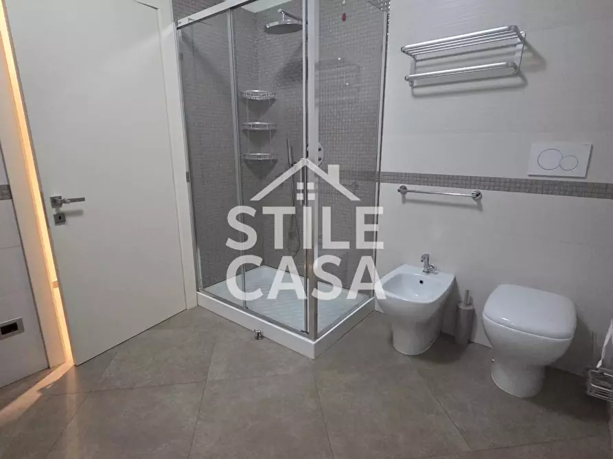 Immagine 11 di Villa in vendita  a Capannori