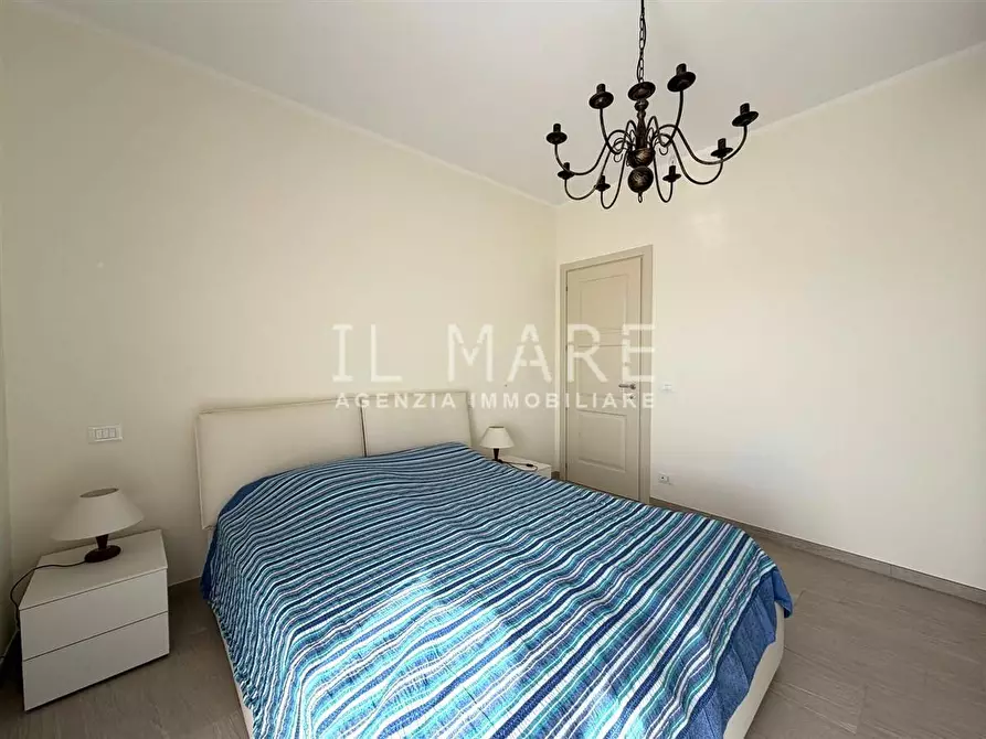 Immagine 16 di Appartamento in vendita  a Massa