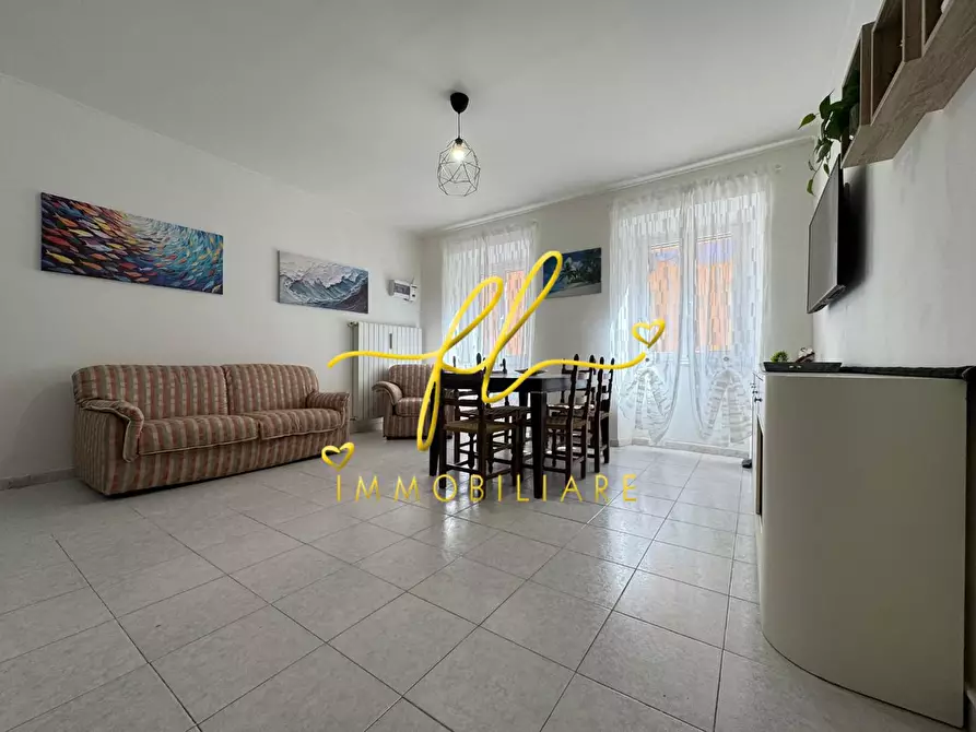 Immagine 2 di Appartamento in vendita  a Livorno