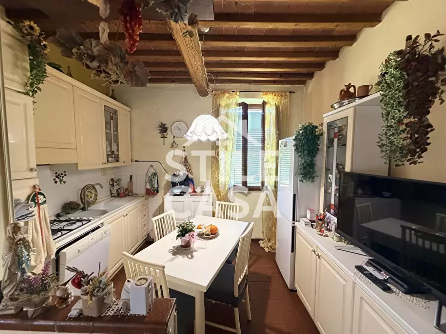 Immagine 10 di Casa indipendente in vendita  a Altopascio