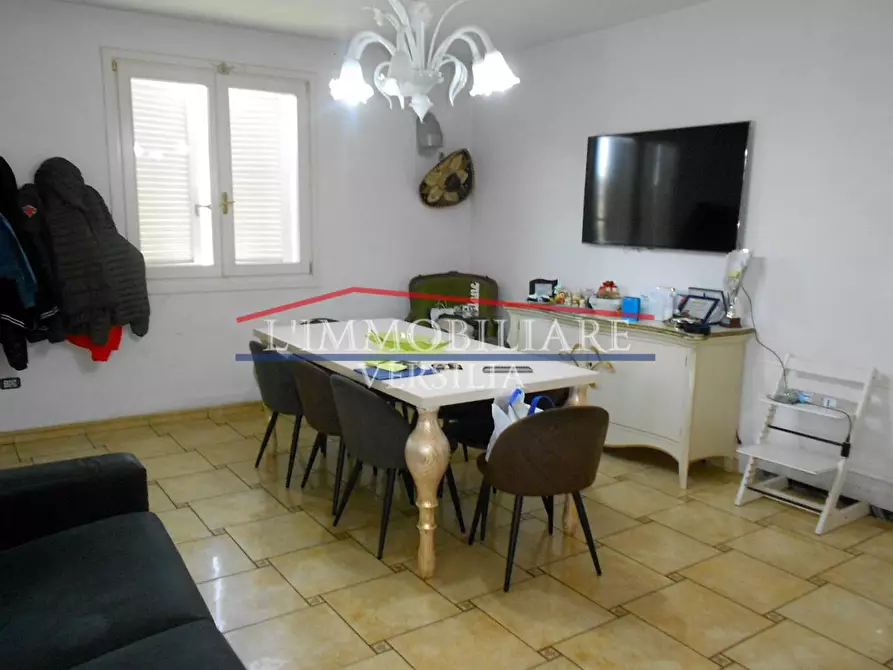 Immagine 13 di Casa bifamiliare in vendita  a Seravezza