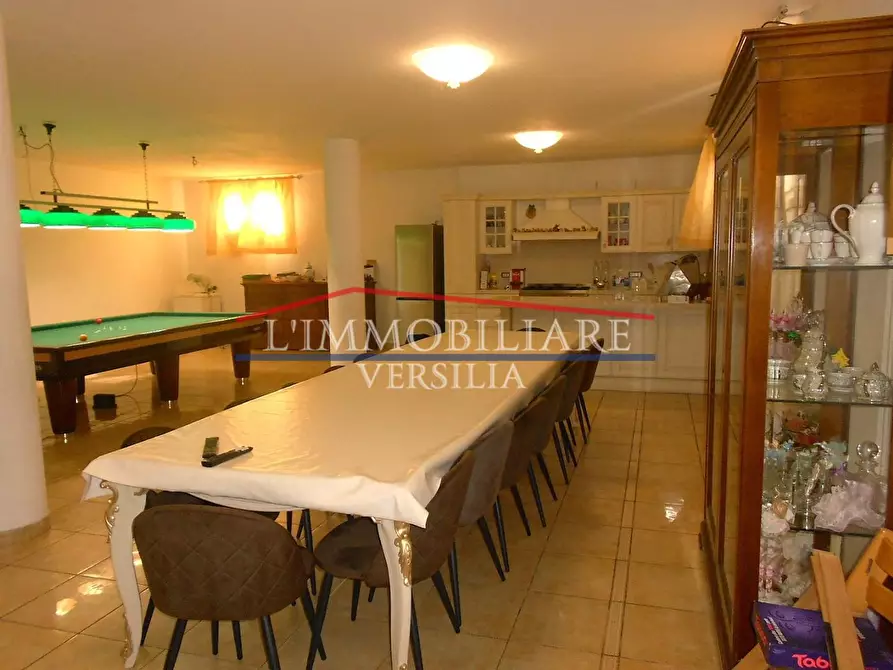 Immagine 36 di Casa bifamiliare in vendita  a Seravezza