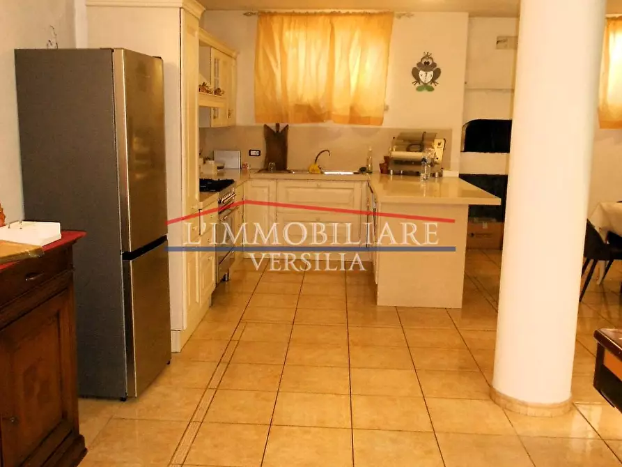 Immagine 40 di Casa bifamiliare in vendita  a Seravezza