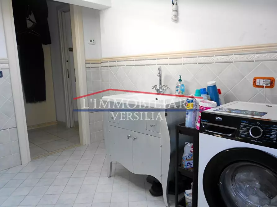 Immagine 29 di Casa bifamiliare in vendita  a Seravezza