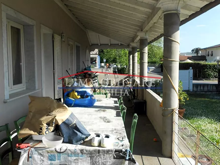 Immagine 10 di Casa bifamiliare in vendita  a Seravezza