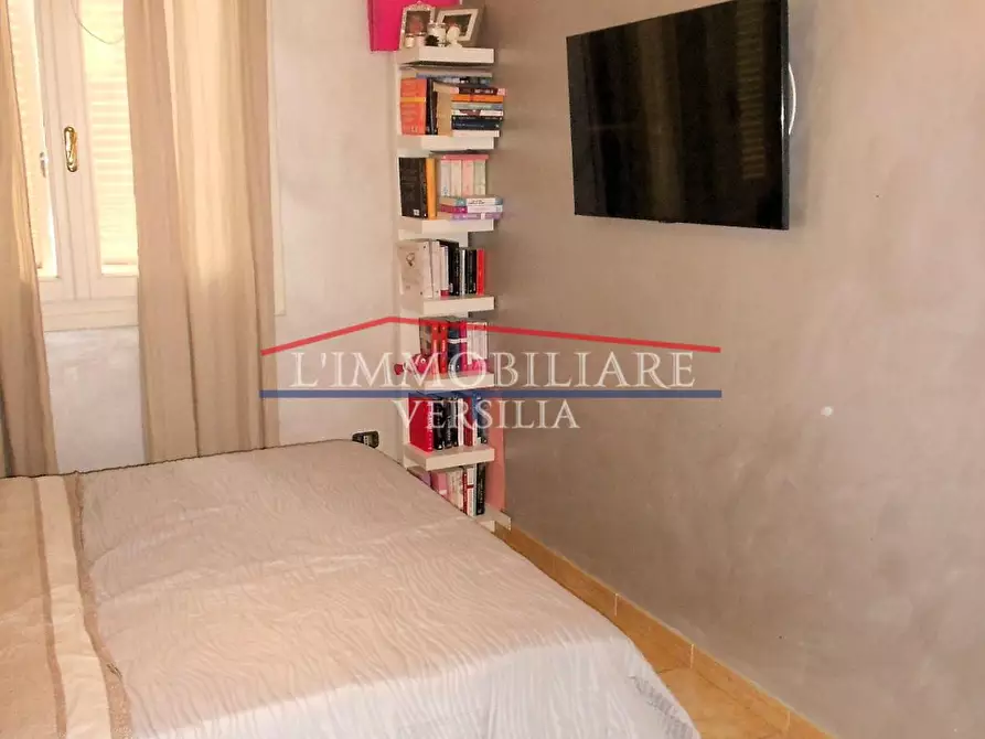 Immagine 23 di Casa bifamiliare in vendita  a Seravezza