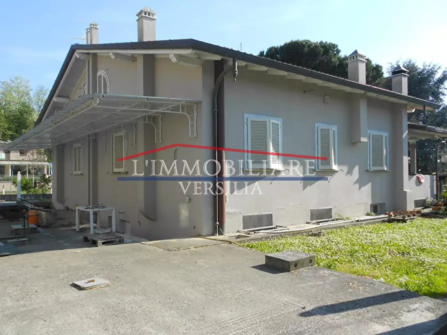 Immagine 6 di Casa bifamiliare in vendita  a Seravezza