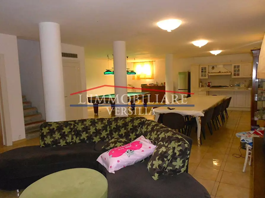 Immagine 38 di Casa bifamiliare in vendita  a Seravezza