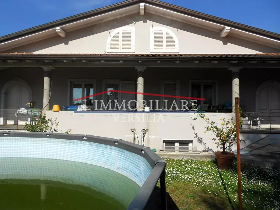 Immagine 34 di Casa bifamiliare in vendita  a Seravezza