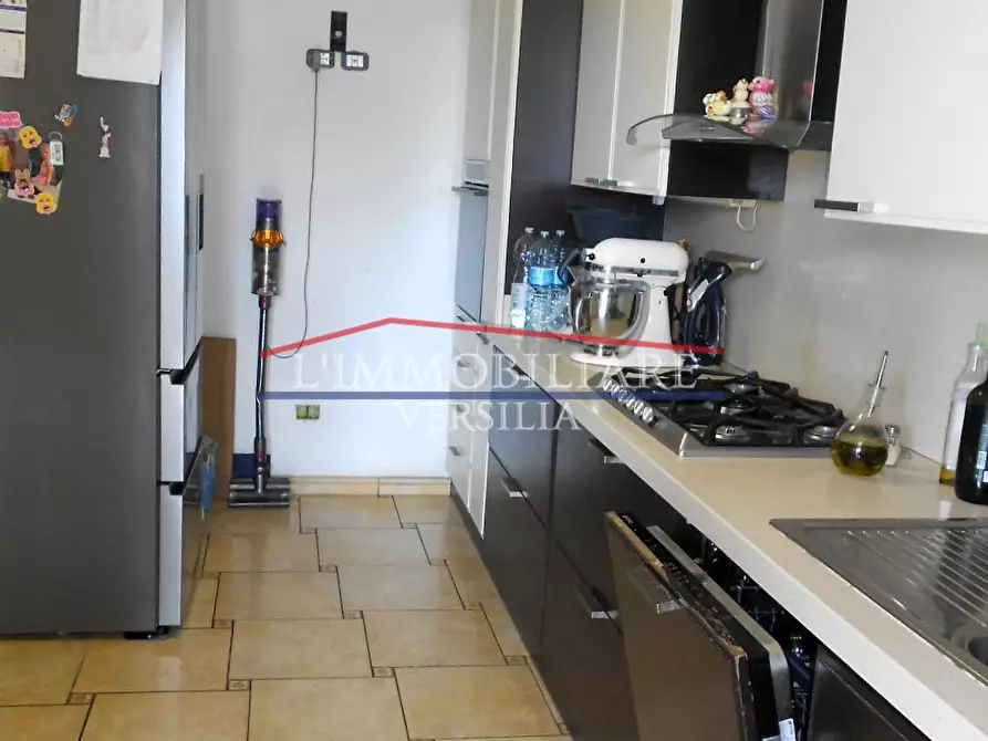 Immagine 17 di Casa bifamiliare in vendita  a Seravezza