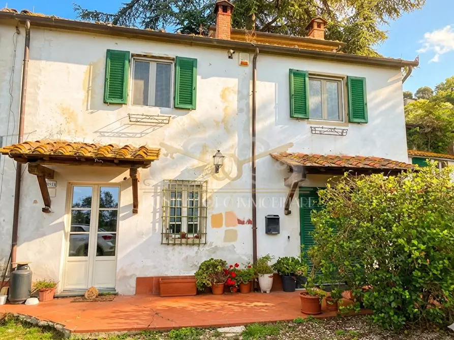 Immagine 1 di Rustico / casale in vendita  a Massarosa