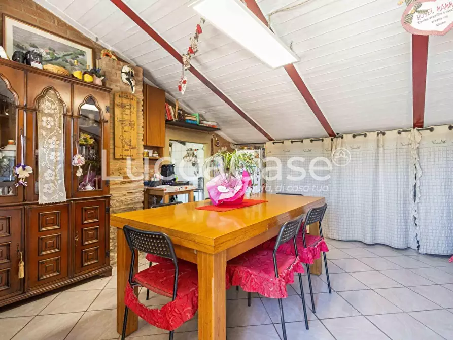 Immagine 10 di Casa colonica in vendita  a Volterra
