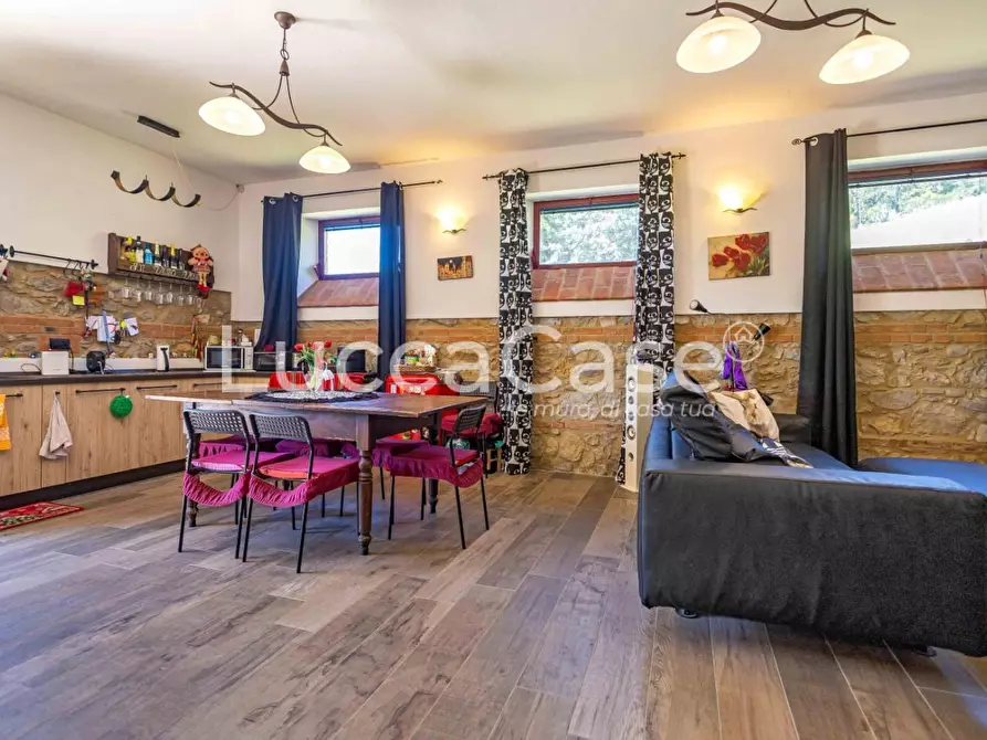 Immagine 12 di Casa colonica in vendita  a Volterra