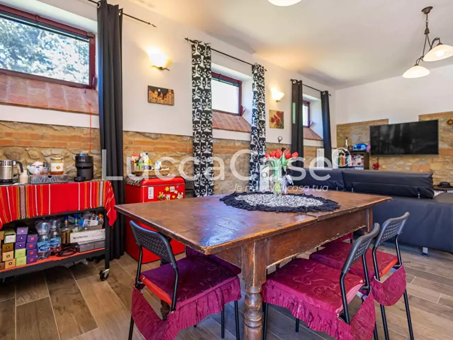 Immagine 14 di Casa colonica in vendita  a Volterra