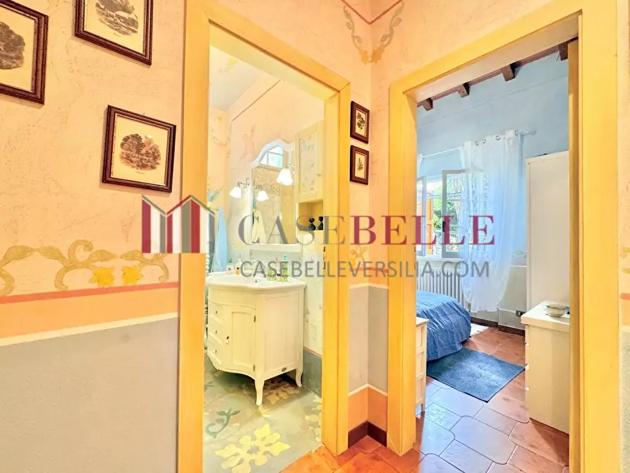 Immagine 27 di Casa indipendente in affitto  a Forte Dei Marmi