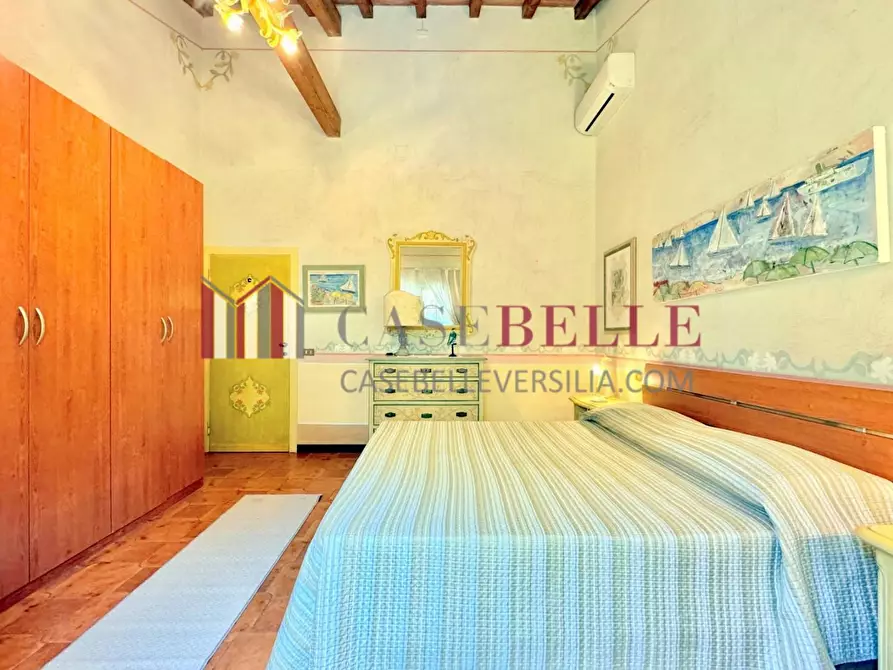 Immagine 25 di Casa indipendente in affitto  a Forte Dei Marmi