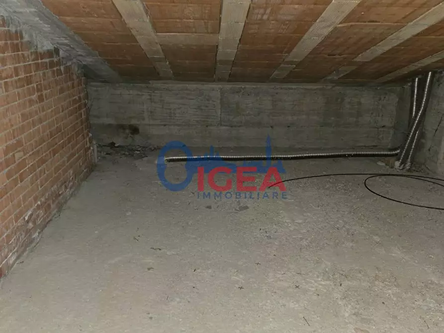 Immagine 28 di Appartamento in vendita  a Siena