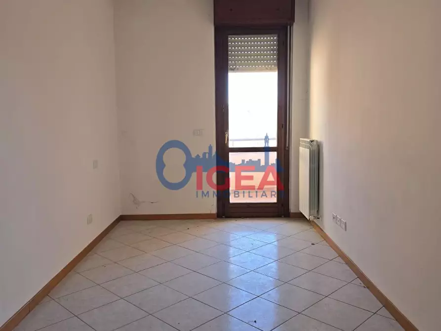 Immagine 17 di Appartamento in vendita  a Siena
