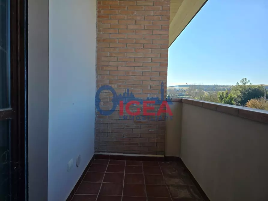 Immagine 10 di Appartamento in vendita  a Siena