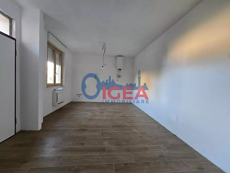 Immagine 1 di Appartamento in vendita  a Siena