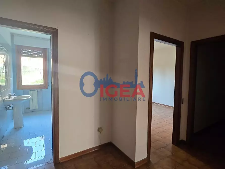 Immagine 26 di Appartamento in vendita  a Colle Di Val D'elsa