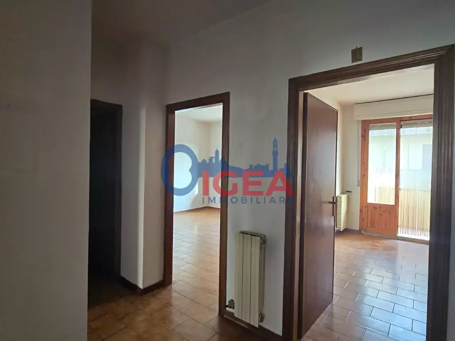 Immagine 25 di Appartamento in vendita  a Colle Di Val D'elsa