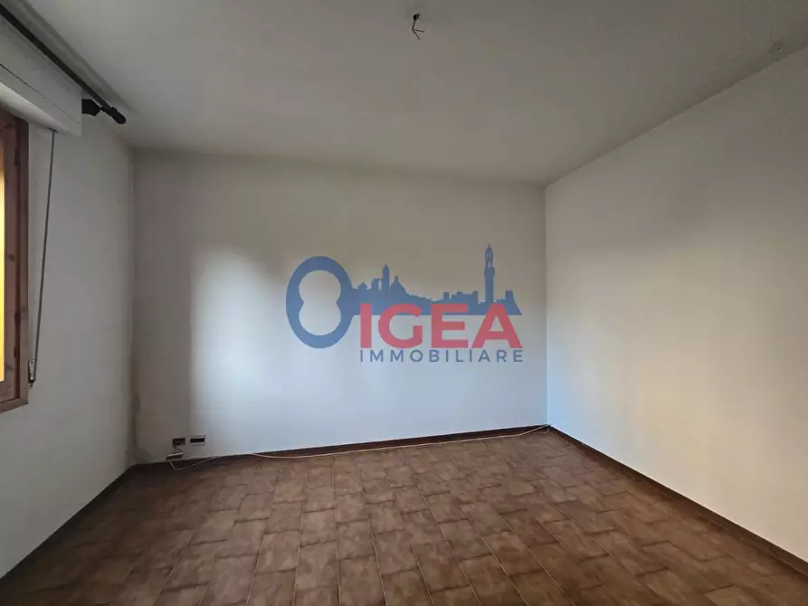 Immagine 11 di Appartamento in vendita  a Colle Di Val D'elsa