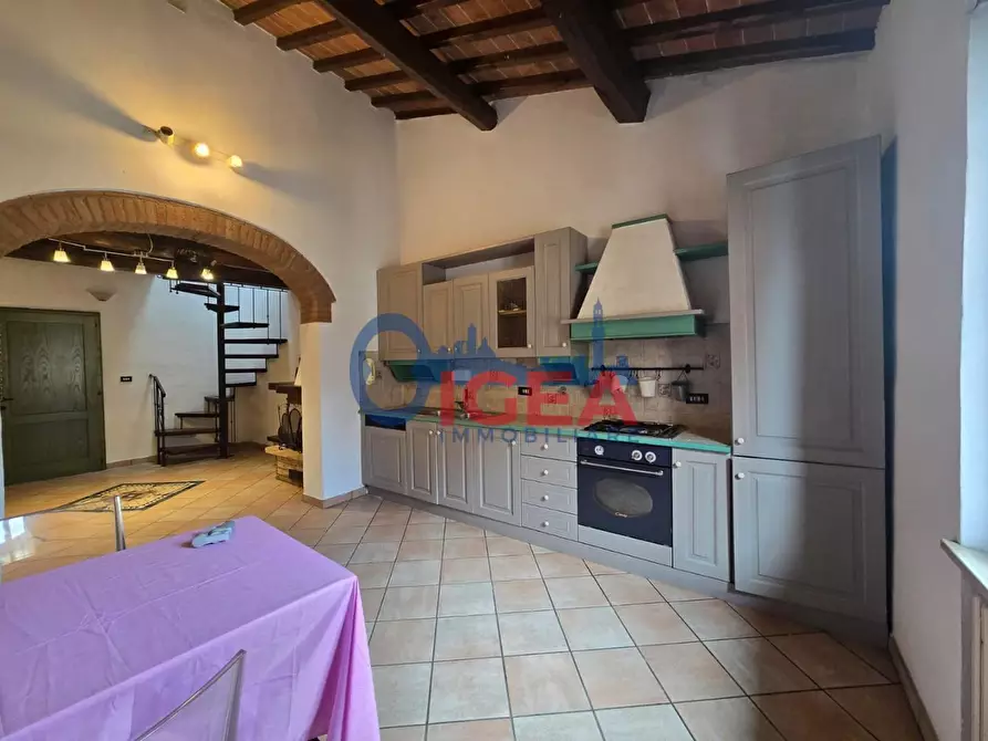 Immagine 14 di Appartamento in vendita  a Poggibonsi