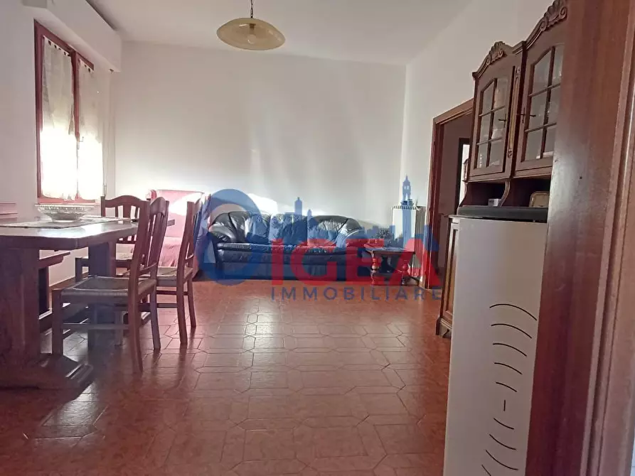 Immagine 13 di Casa colonica in vendita  a Montepulciano
