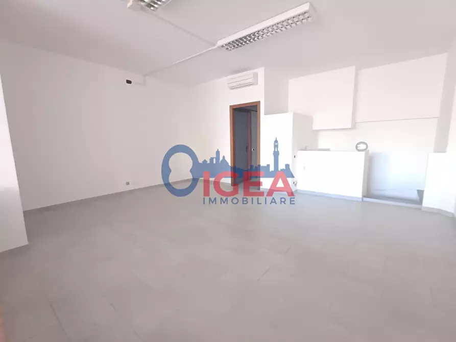 Immagine 1 di Ufficio in vendita  a Poggibonsi