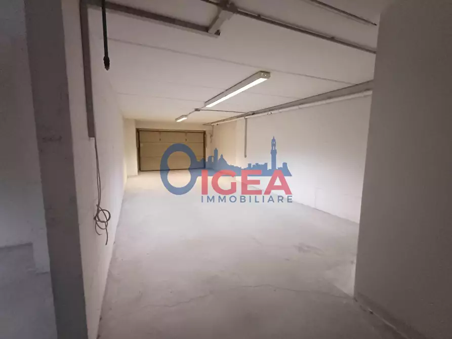 Immagine 26 di Ufficio in vendita  a Poggibonsi