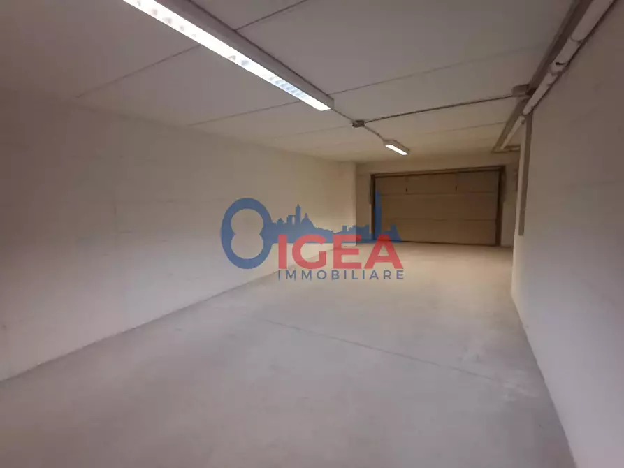 Immagine 27 di Ufficio in vendita  a Poggibonsi