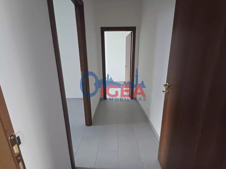 Immagine 15 di Ufficio in vendita  a Poggibonsi