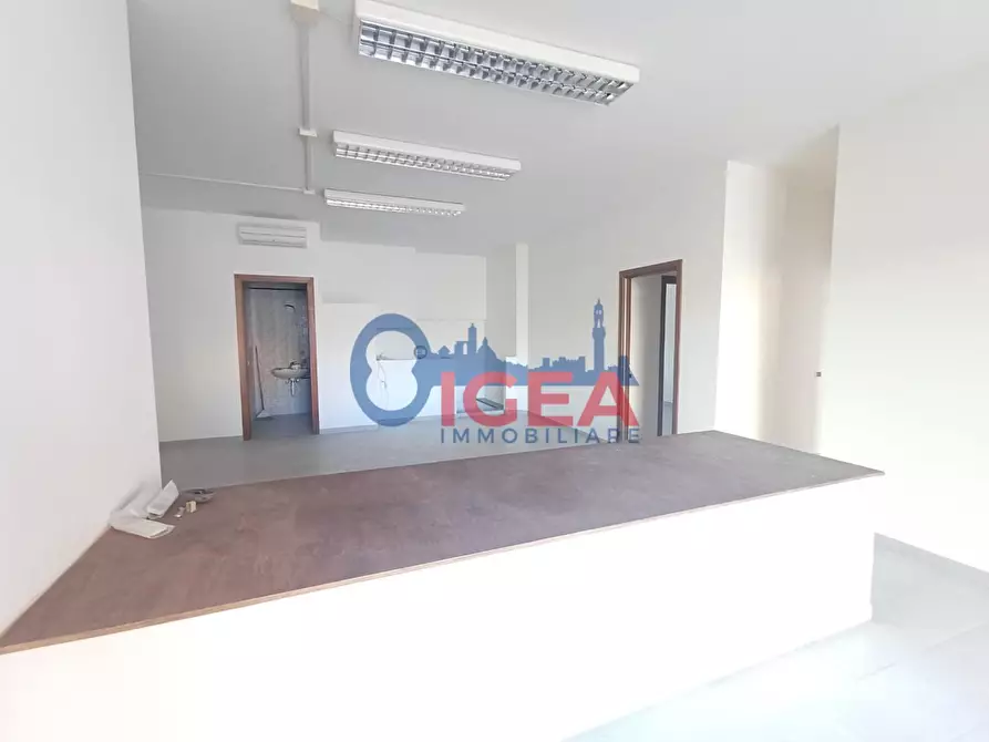 Immagine 3 di Ufficio in vendita  a Poggibonsi
