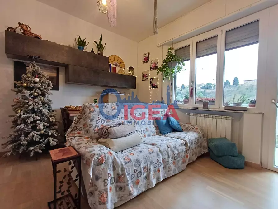 Immagine 16 di Appartamento in vendita  a Siena