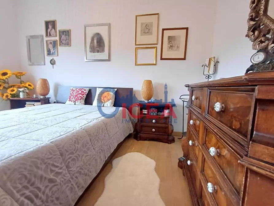 Immagine 26 di Appartamento in vendita  a Siena