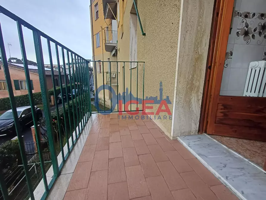 Immagine 22 di Appartamento in vendita  a Siena