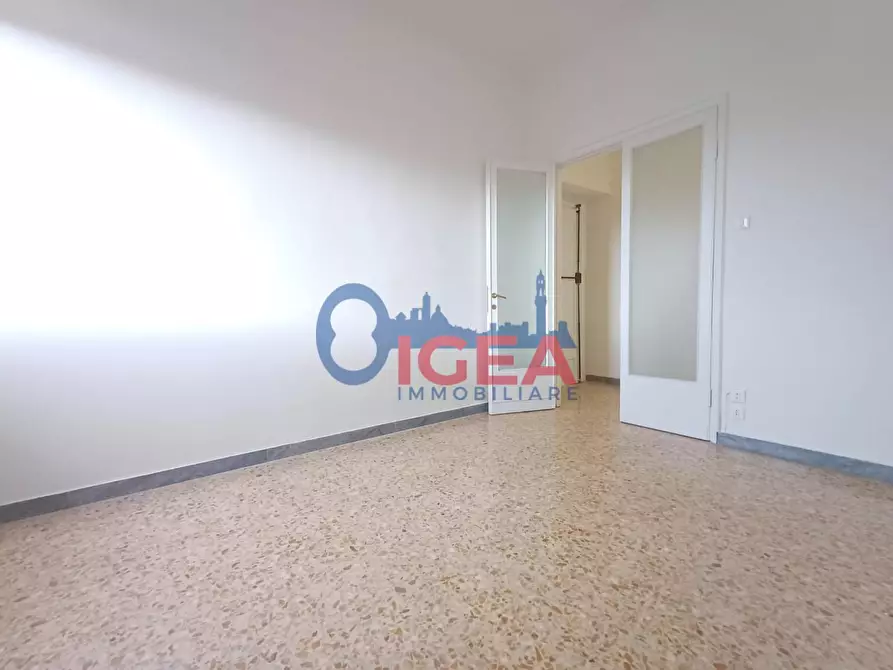 Immagine 1 di Appartamento in vendita  a Siena