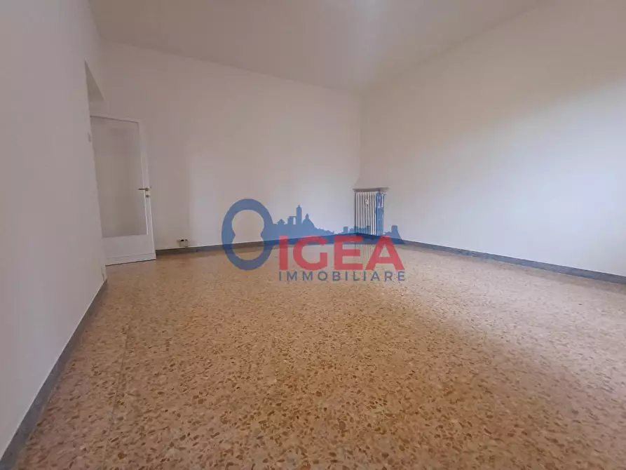 Immagine 11 di Appartamento in vendita  a Siena