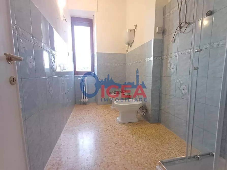 Immagine 16 di Appartamento in vendita  a Siena