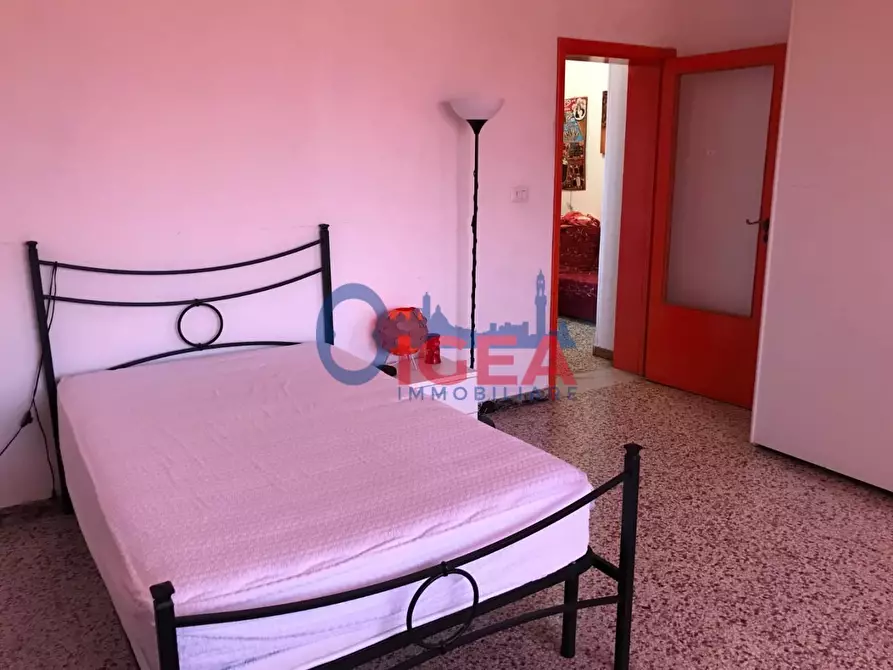 Immagine 14 di Appartamento in vendita  a Siena