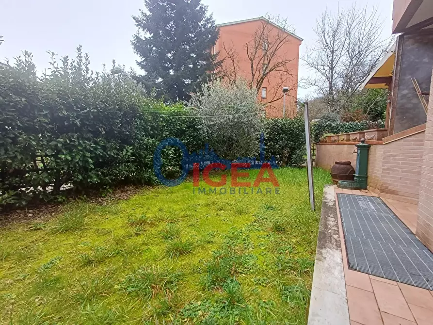 Immagine 17 di Appartamento in vendita  a Sovicille