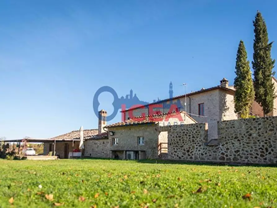 Immagine 3 di Casa colonica in vendita  a Colle Di Val D'elsa