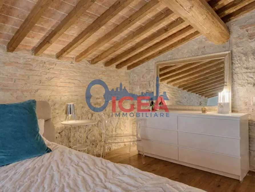 Immagine 18 di Casa colonica in vendita  a Colle Di Val D'elsa
