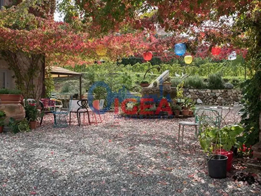 Immagine 6 di Casa colonica in vendita  a Colle Di Val D'elsa