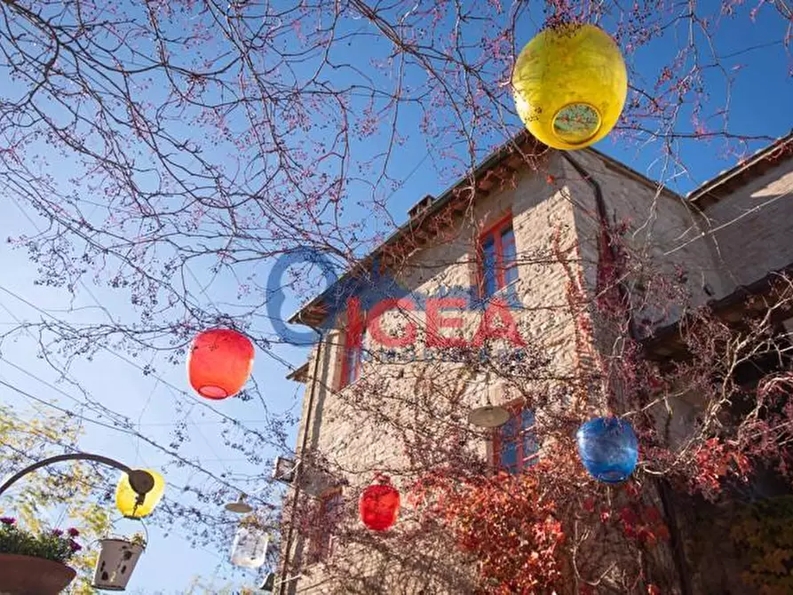 Immagine 4 di Casa colonica in vendita  a Colle Di Val D'elsa