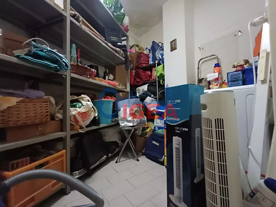 Immagine 43 di Appartamento in vendita  a Siena