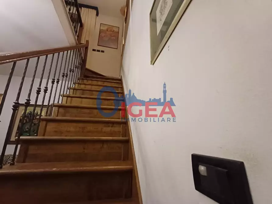 Immagine 35 di Appartamento in vendita  a Siena