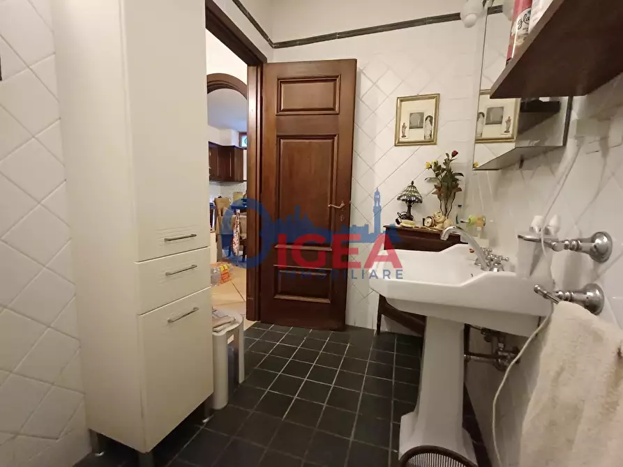 Immagine 59 di Appartamento in vendita  a Siena